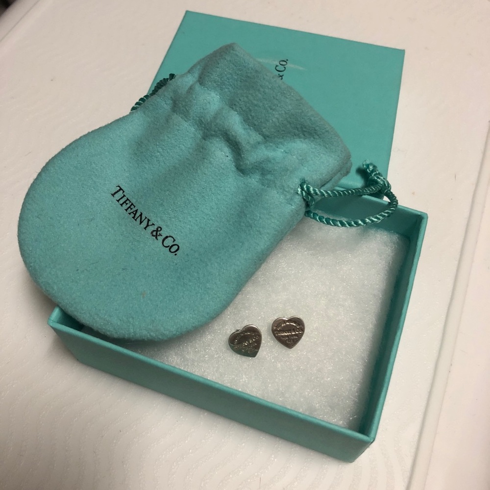 **SOLD** Authentic Tiffany earrings